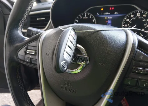 2017 Nissan Maxima 3.5 Platinum z USA, uszkodzony, nr VIN 1N4AA6AP3HC406158